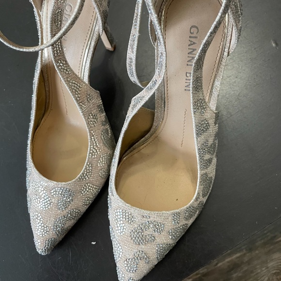 Rhinestone leopard nude stiletto - Picture 2 of 3